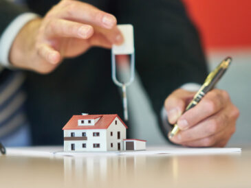 buyers agent clovelly